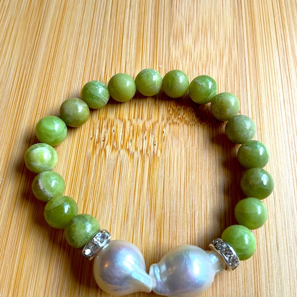 Peridot and Pearl Bracelet